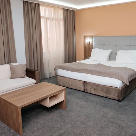 Hotel Tundzha - Renovated! Yambol Luaran gambar
