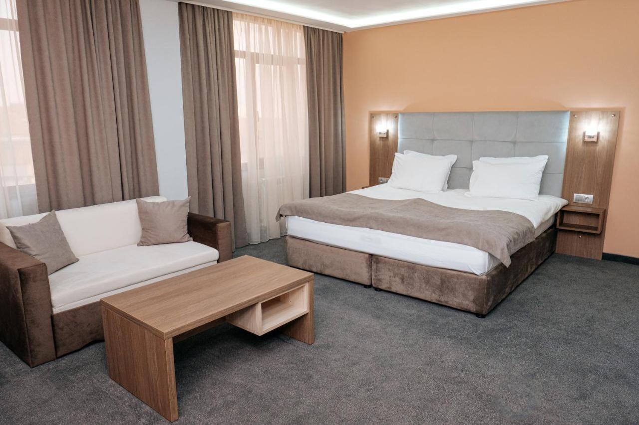 Hotel Tundzha - Renovated! Yambol Luaran gambar