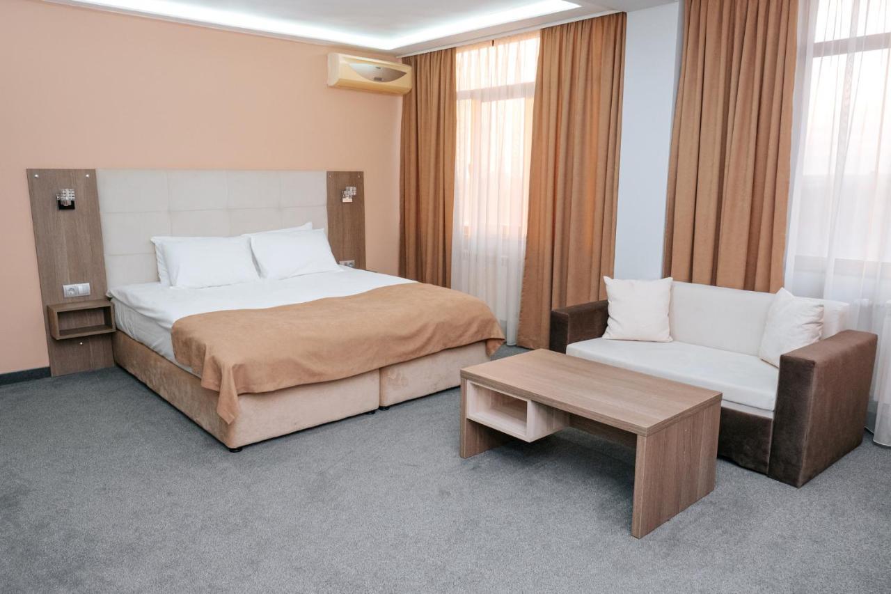 Hotel Tundzha - Renovated! Yambol Luaran gambar