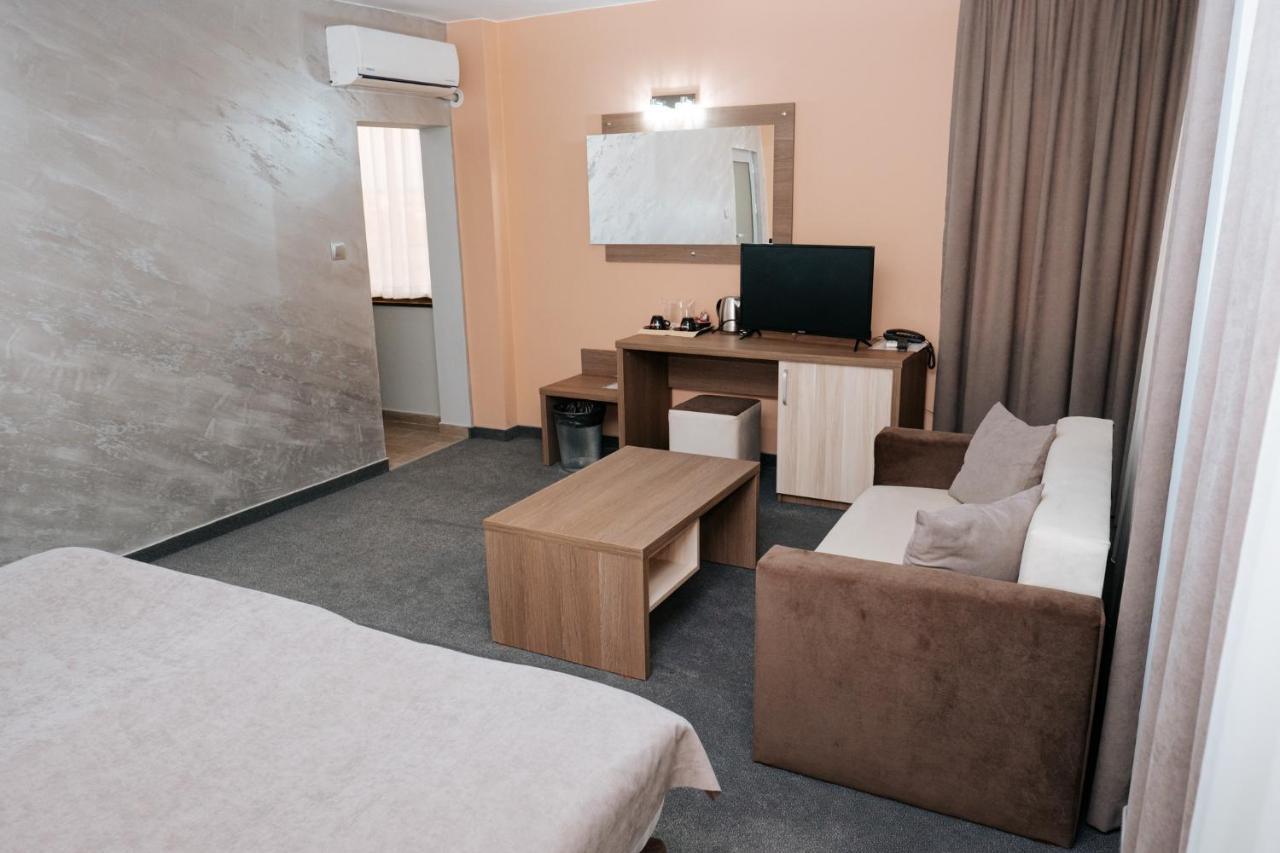 Hotel Tundzha - Renovated! Yambol Luaran gambar