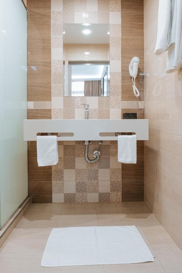 Hotel Tundzha - Renovated! Yambol Luaran gambar